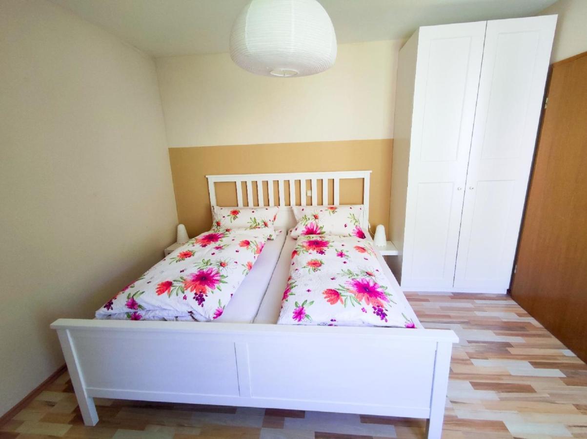 Herrnmuehle - Pension & Ferienwohnungen Ротенбург-на-Таубере Экстерьер фото