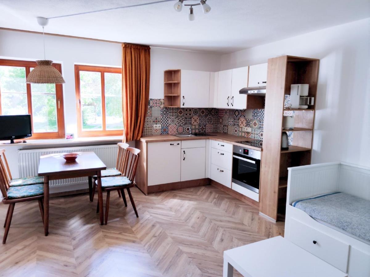 Herrnmuehle - Pension & Ferienwohnungen Ротенбург-на-Таубере Экстерьер фото